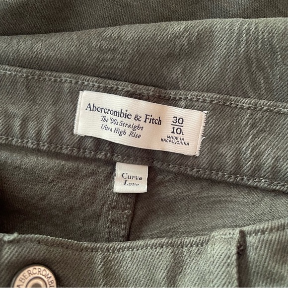 Abercrombie 90s Ultra High Rise Straight Jeans Size 30/10L NWT - Picture 4 of 6